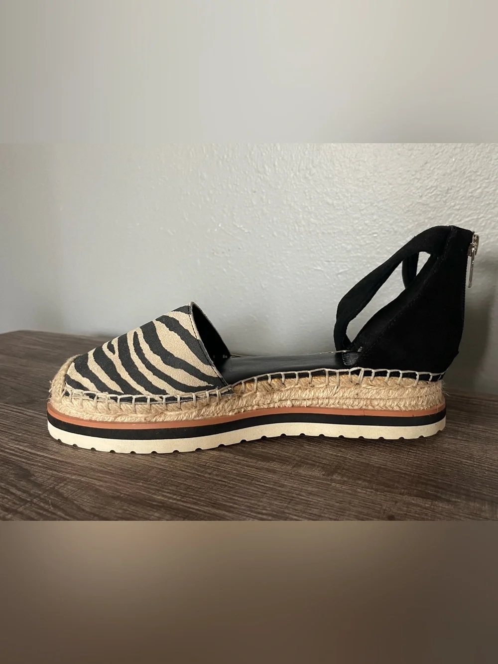 Vince Camuto Black Zebra Espadrille Lace-Up Platform Sandals